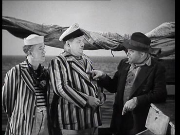 C'era una volta un piccolo naviglio (Saps at Sea) - Laurel & Hardy