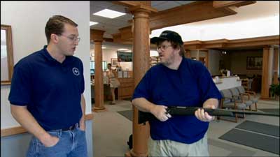 Bowling a Columbine (Bowling for Columbine) - Michael Moore