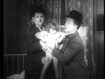 Il compagno B (Pack Up Your Troubles) - Laurel & Hardy