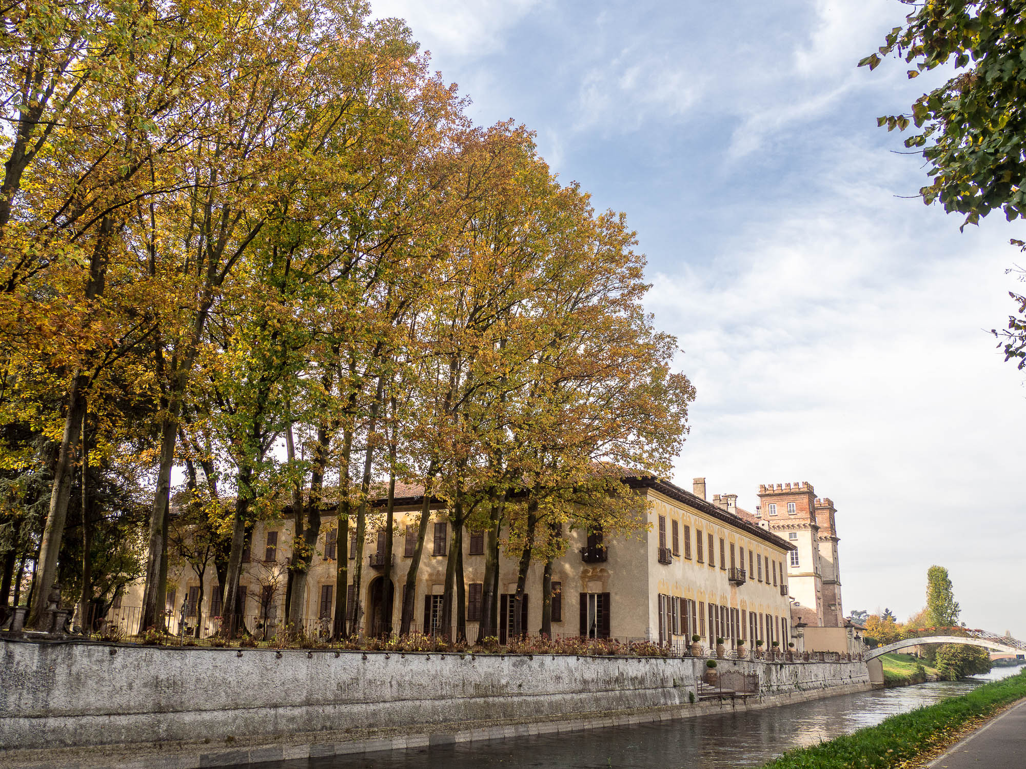Lodi (Italy): Cathedral square (piazza del Duomo)